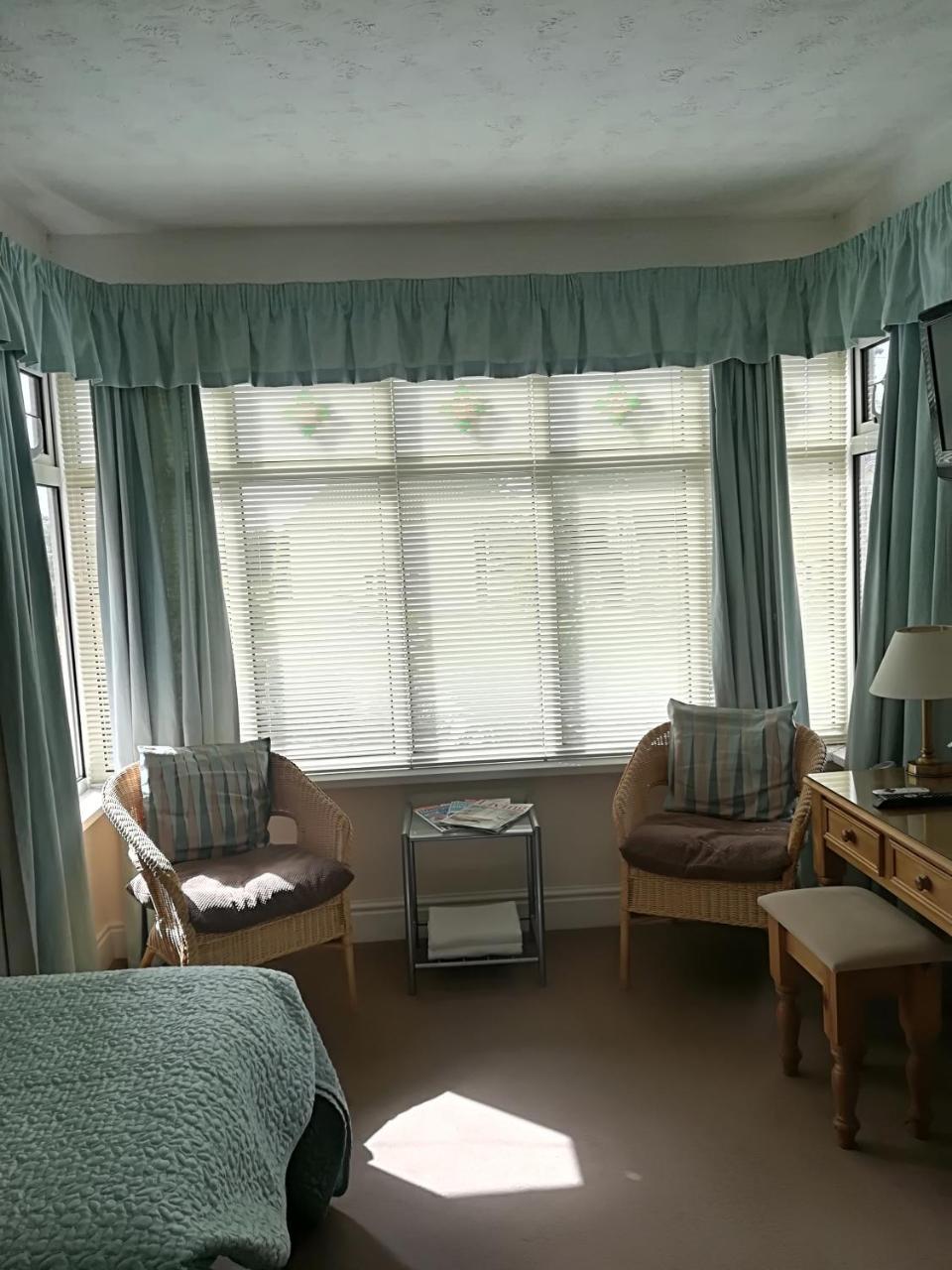 Beech Lodge Guest House New Milton Luaran gambar